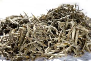 Yin Zhen 1st Silverneedle - valkoinen tee - Runda Munken Teekauppa
